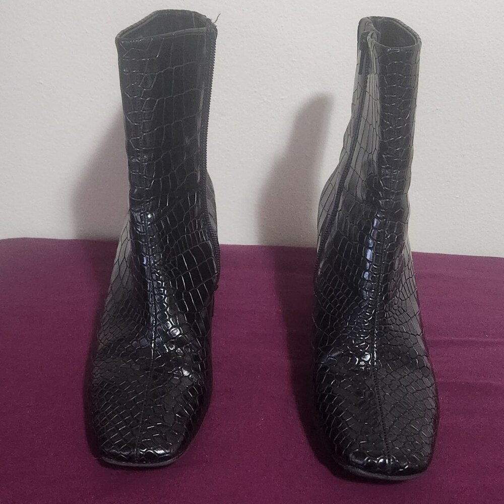 Seven Dials Black Croc Embossed Ankle Boots Square Toe Size 7.5